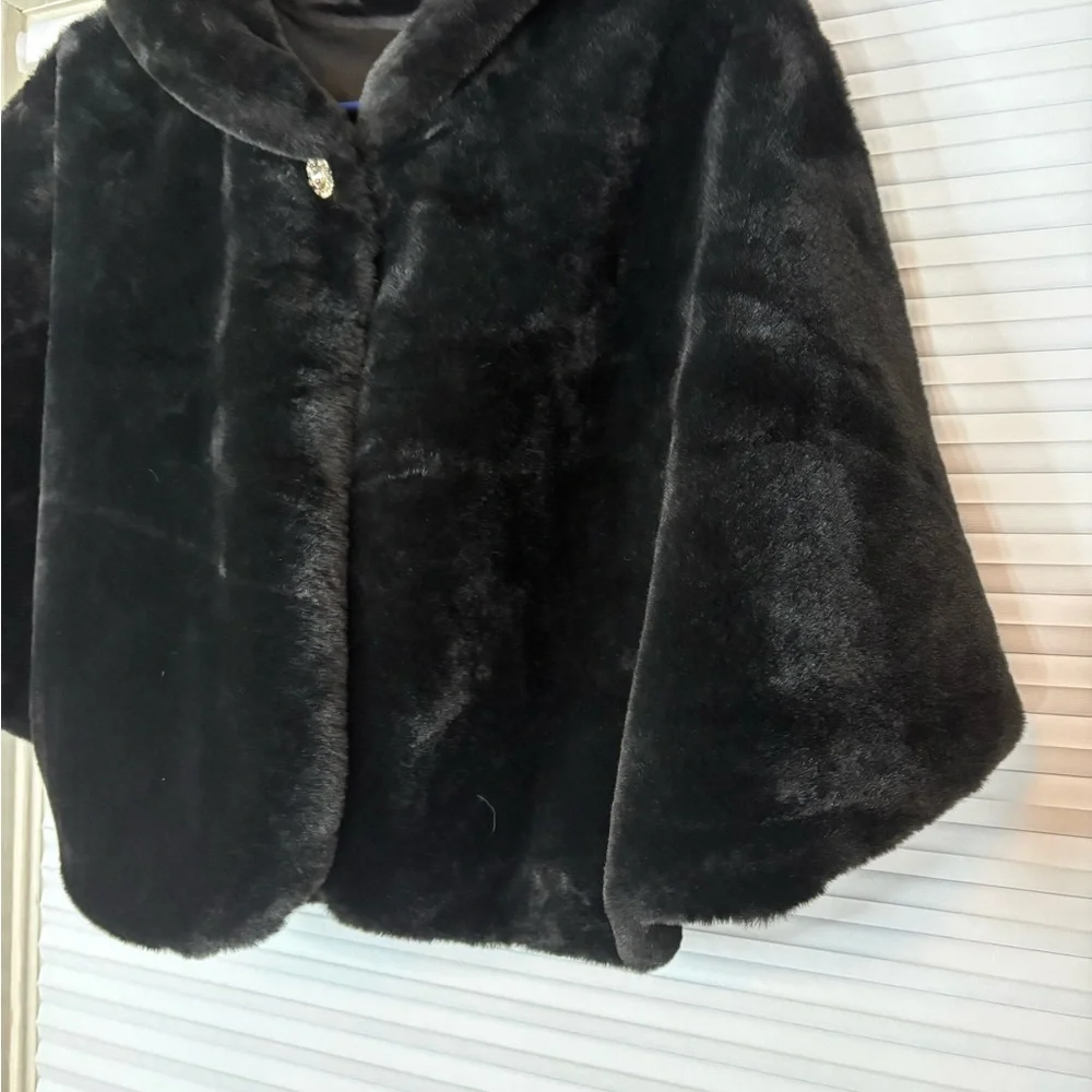 Luxe Faux Fur Hat & Cape Set